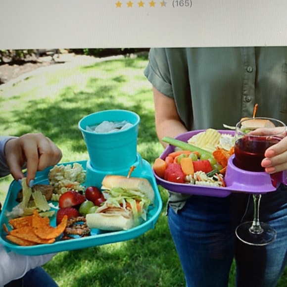 SET OF 6 PLATES AND GLASSES  NEW IN BOX - Picture 4 of 16